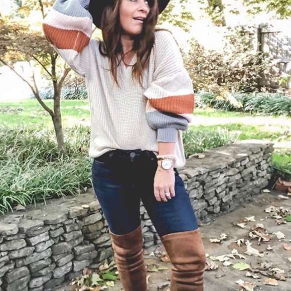 Gray oversized sweater - Picture 3 of 9